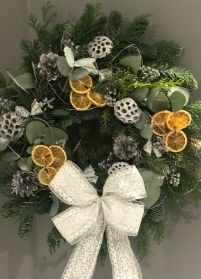 Festive Wreath (Silvers and whites)